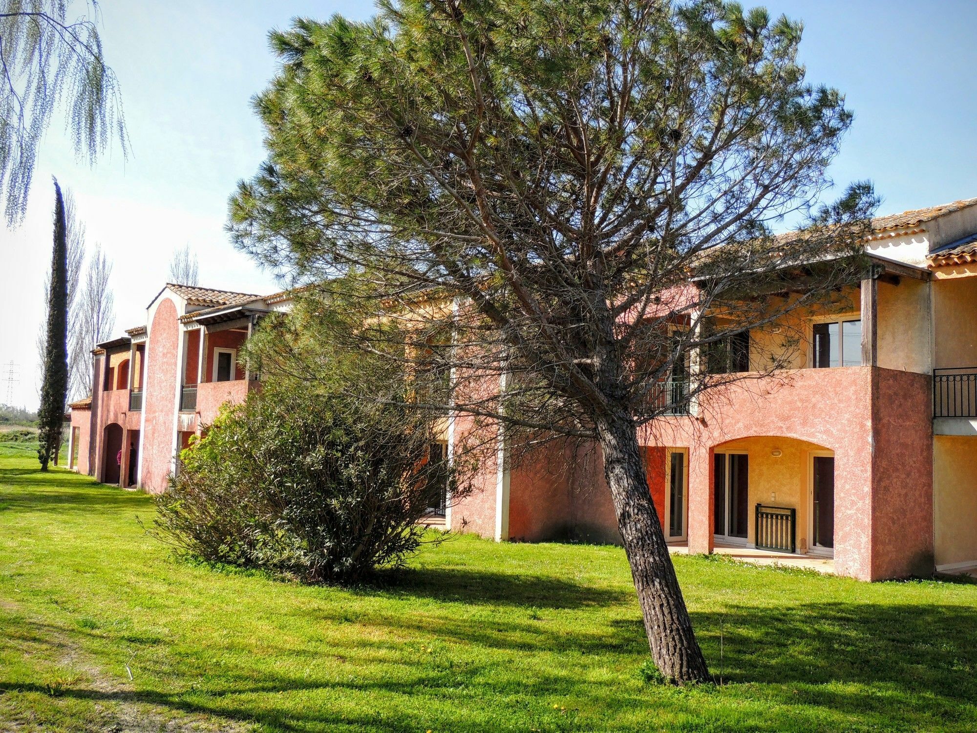 Sowell Residences Les Mazets Arles Exterior photo